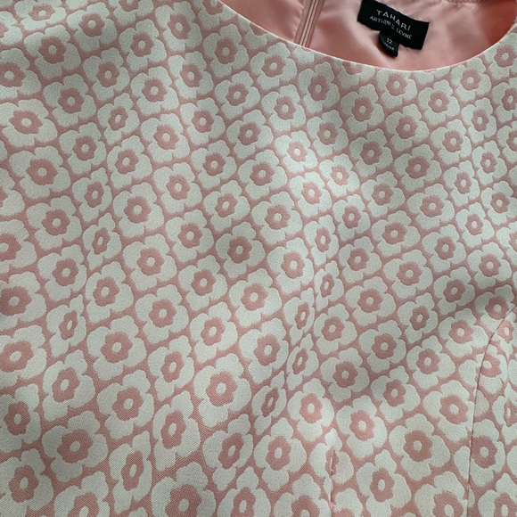 Tahari Arthur S. Levine Pink Sleeveless Floral Patterned Dress Size 12 - Picture 5 of 5